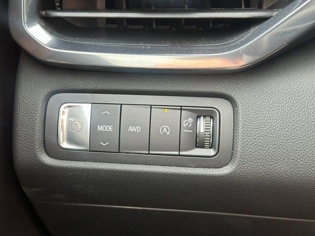 2025 GMC Acadia AT4 - Photo 33