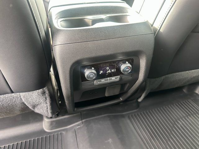 2025 GMC Acadia AT4 - Photo 21