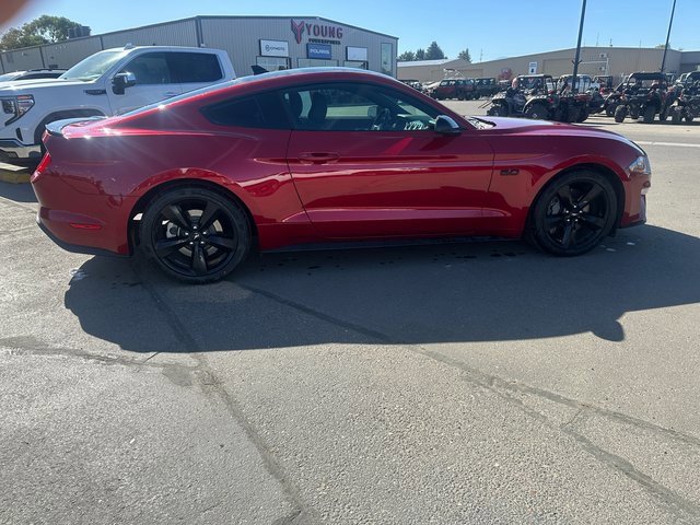 2021 Ford Mustang GT Premium photo 2