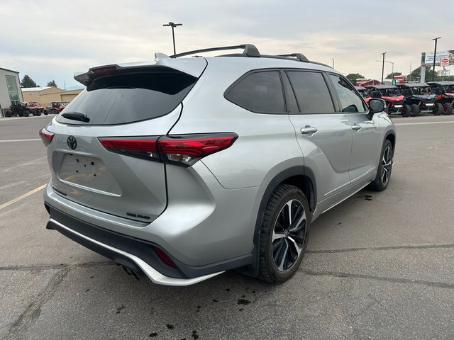 2021 Toyota Highlander XSE photo 3