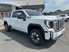 2025 GMC Sierra 3500 HD Denali Truck