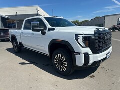 2025 GMC Sierra 3500 HD Denali Ultimate Truck