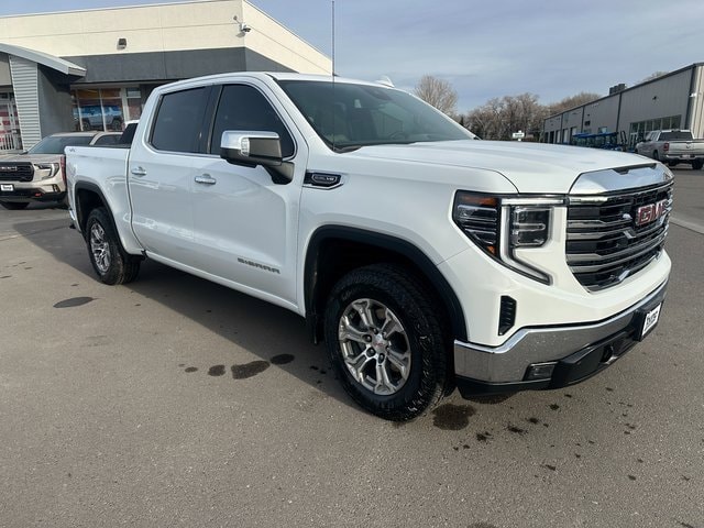 2023 GMC Sierra 1500 SLT's photo