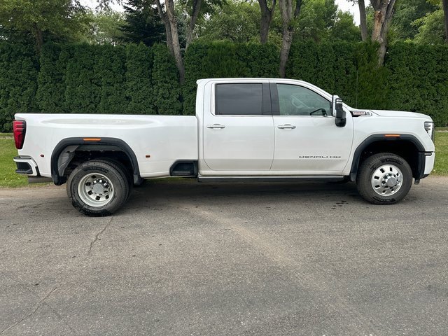 Used 2024 GMC Sierra 3500HD Denali with VIN 1GT49WEYXRF203299 for sale in Burley, ID