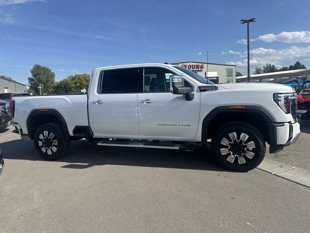2025 Gmc Sierra 3500 HD Denali photo 2