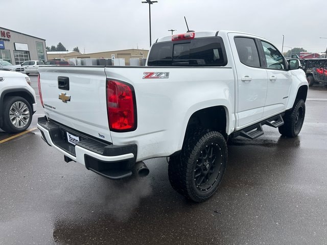 2017 Chevrolet Colorado Z71 photo 3