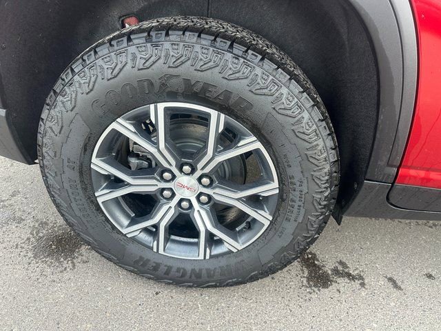 2025 GMC Acadia AT4 - Photo 10