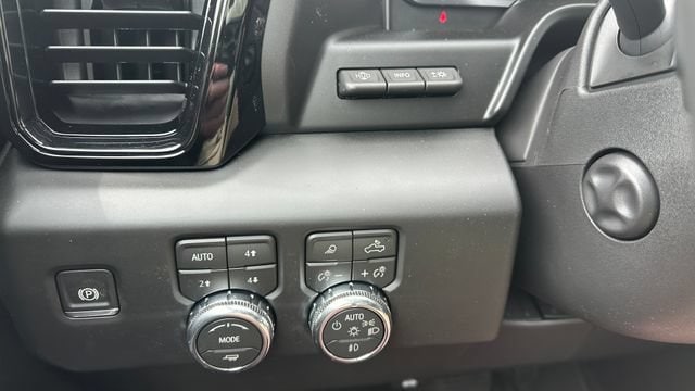 2026 GMC Sierra 1500 AT4 - Photo 36