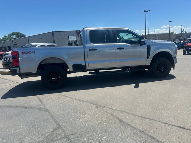 2024 Ford F-350 XL photo 2