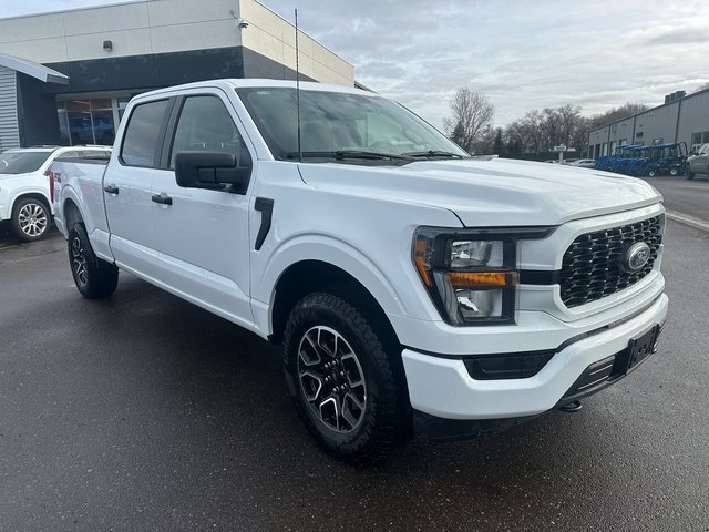 2023 Ford F-150 XL's photo