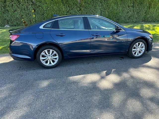 Used 2020 Chevrolet Malibu 1LT with VIN 1G1ZD5ST9LF062314 for sale in Burley, ID