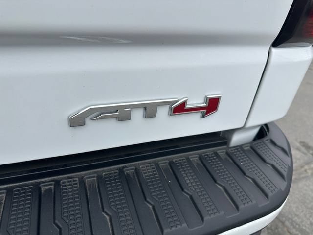 2026 GMC Sierra 1500 AT4 - Photo 11
