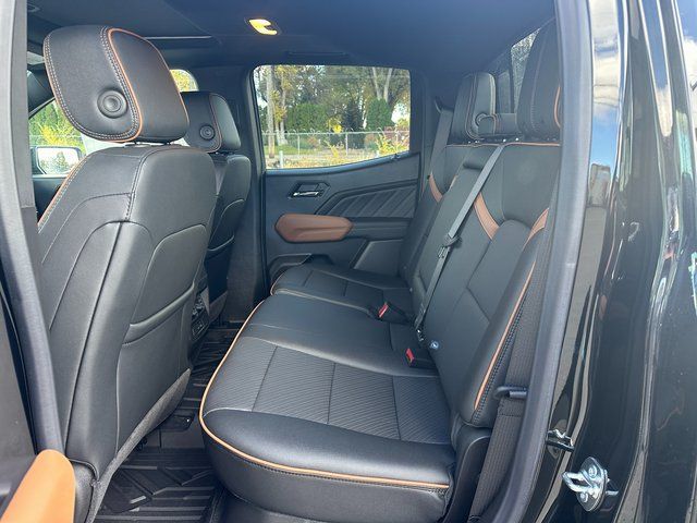 2025 GMC Canyon AT4 - Photo 17