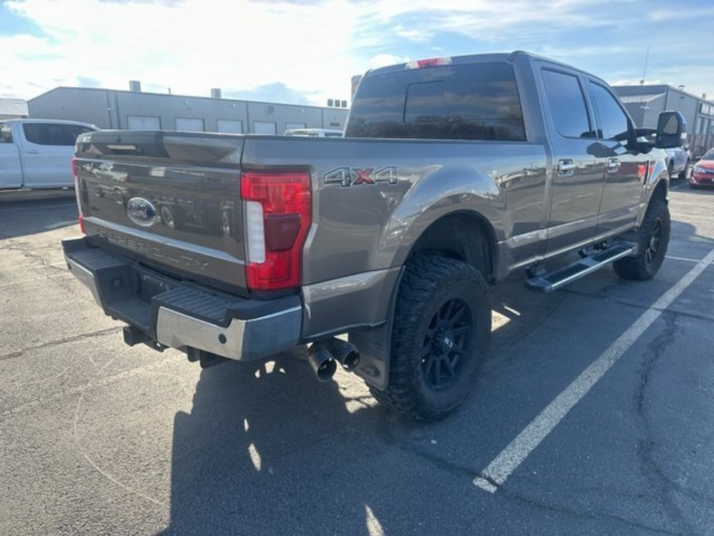 Used 2019 Ford Super Duty F-350 SRW XL Truck Crew Cab
