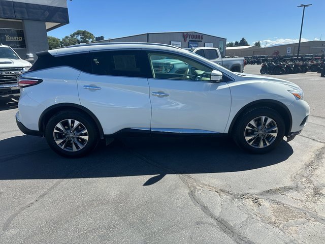 2017 Nissan Murano SL photo 2