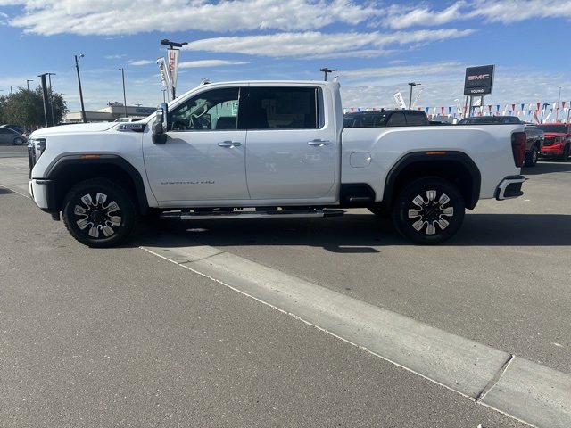 2025 Gmc Sierra 3500 HD Denali photo 3