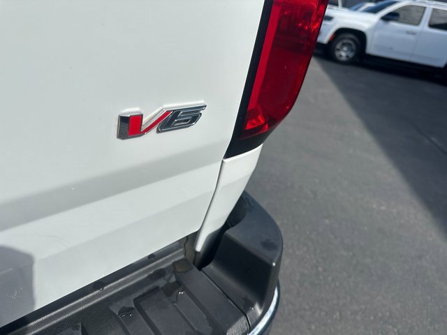 2022 Chevrolet Colorado LT photo 10
