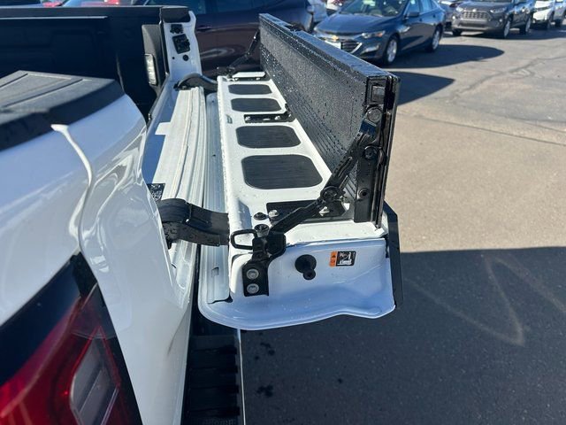 2025 GMC Sierra 2500HD SLT - Photo 18