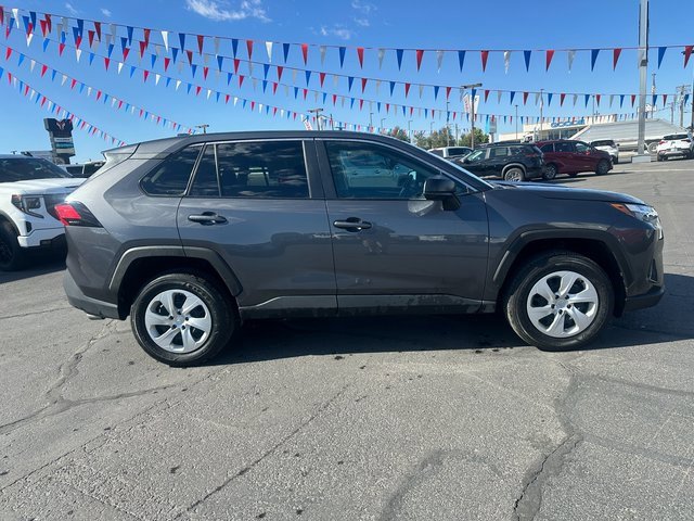 2024 Toyota RAV4 LE photo 2