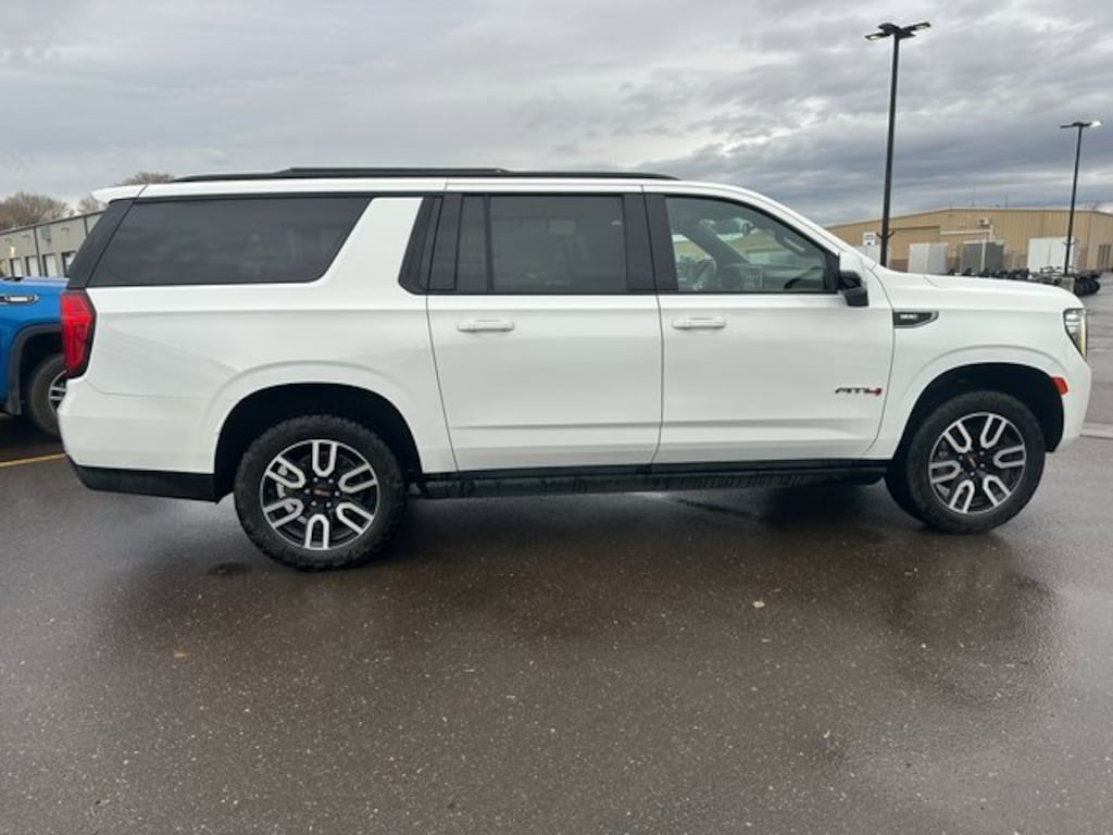 Used 2021 GMC Yukon XL AT4 SUV