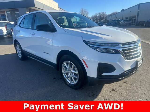 2022 Chevrolet Equinox LS's photo