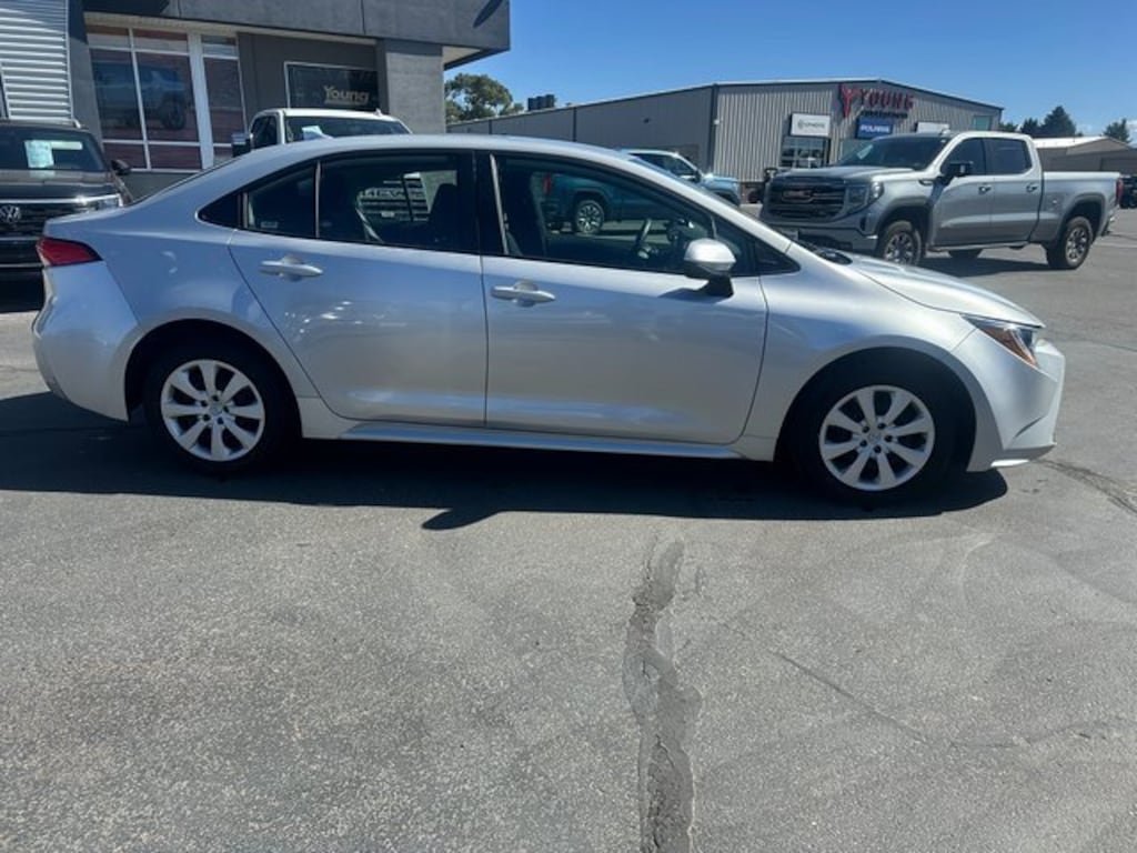 Used 2024 Toyota Corolla LE Sedan