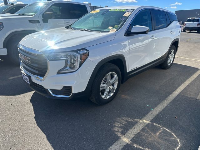 2024 Gmc Terrain SLE photo 3