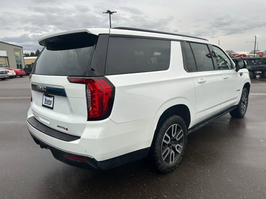 Used 2021 GMC Yukon XL AT4 SUV