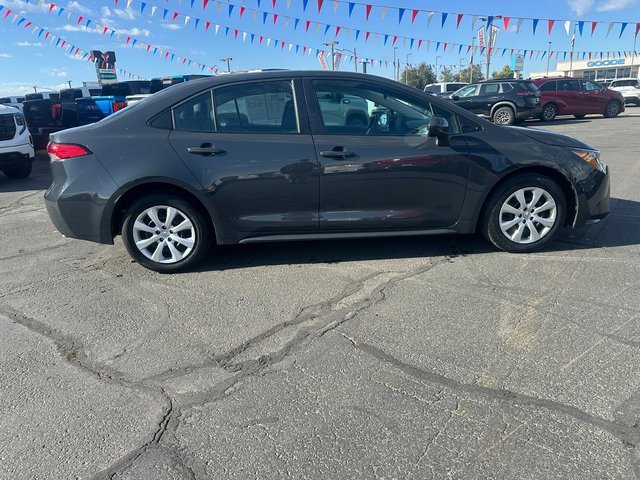 2024 Toyota Corolla LE photo 2