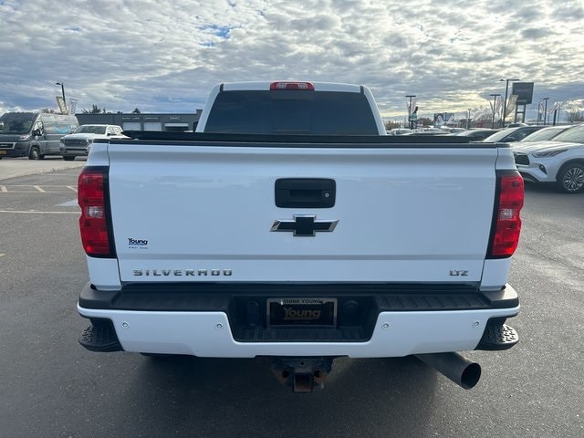 2018 Chevrolet Silverado 2500HD LTZ photo 4