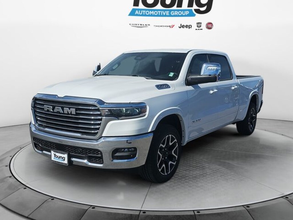 New 2026 Ram 1500 LARAMIE CREW CAB 4X4 6'4 BOX Pickup