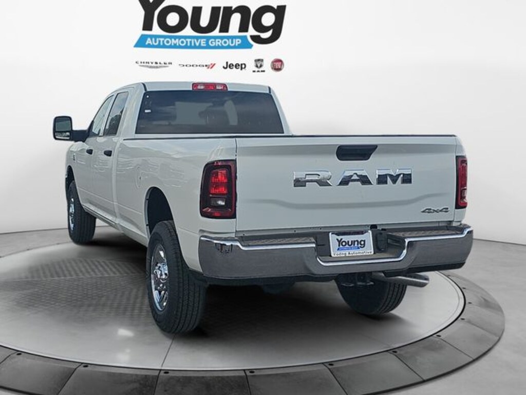 New 2026 Ram 2500 TRADESMAN CREW CAB 4X4 8' BOX Pickup