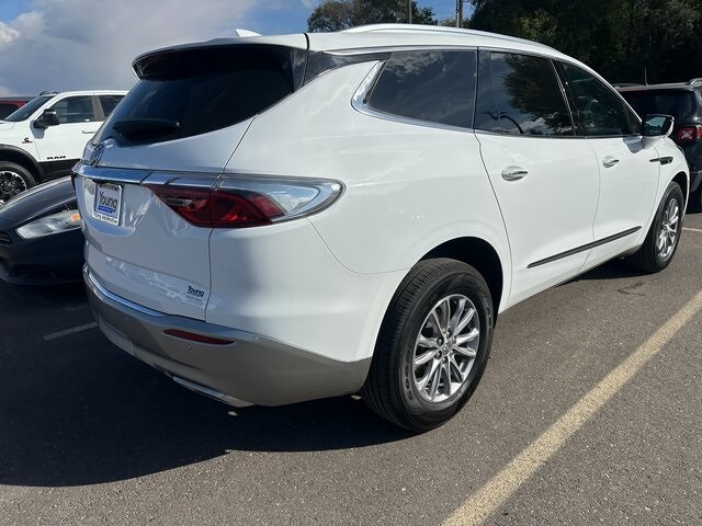 2024 Buick Enclave Premium photo 3