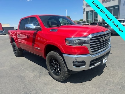 2025 Ram 1500 LARAMIE CREW CAB 4X4 5'7 BOX Pickup