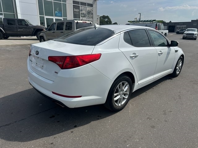 2013 Kia Optima LX photo 3