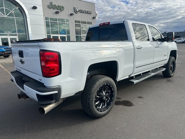 2018 Chevrolet Silverado 2500HD LTZ photo 3