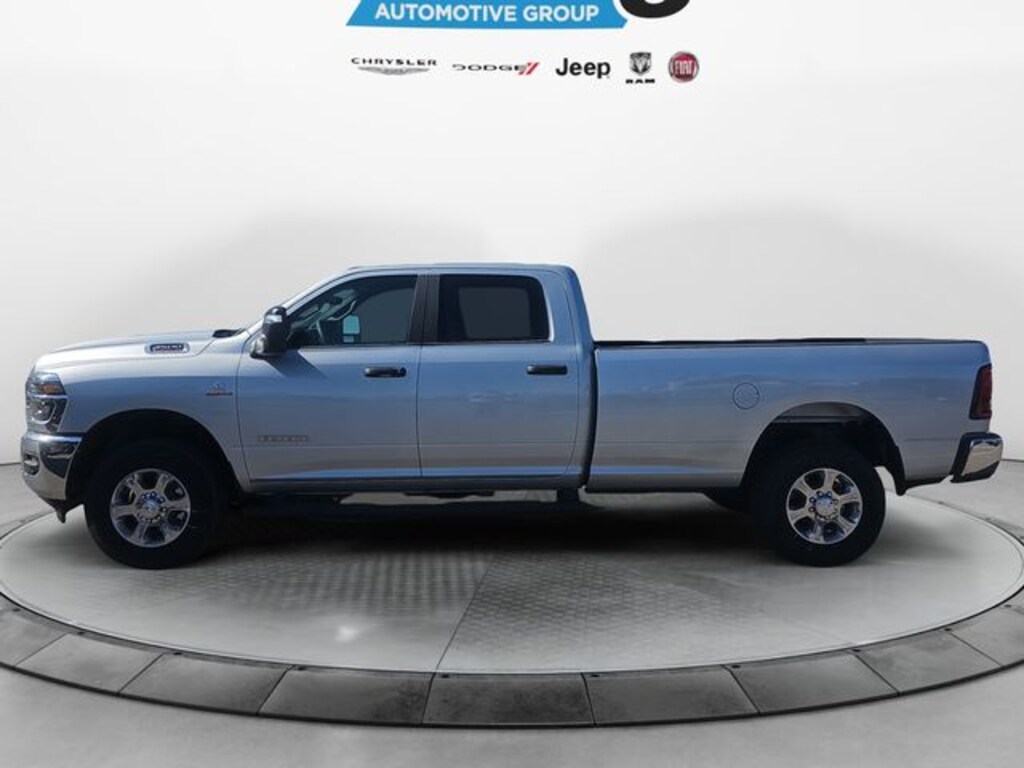 New 2026 Ram 3500 BIG HORN CREW CAB 4X4 8' BOX Pickup