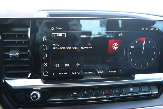 2024 GMC Sierra 1500 SLT - Photo 25