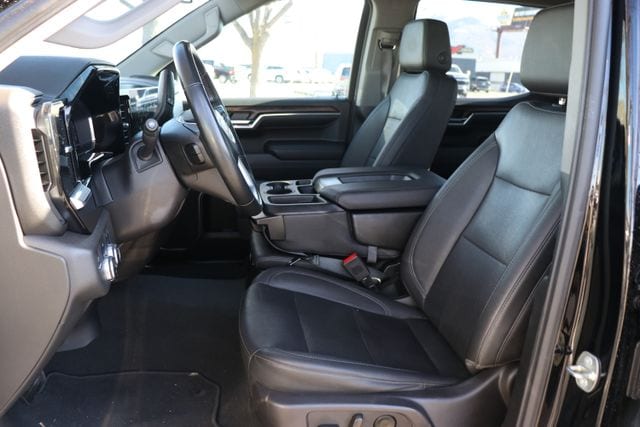 2024 GMC Sierra 1500 SLT - Photo 19