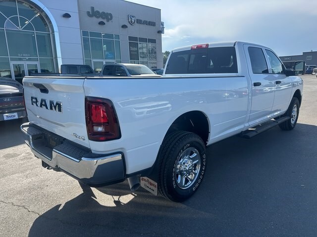 2025 Ram 2500 Tradesman photo 3