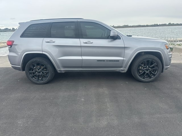 Used 2017 Jeep Grand Cherokee Altitude with VIN 1C4RJFAG4HC825343 for sale in Burley, ID