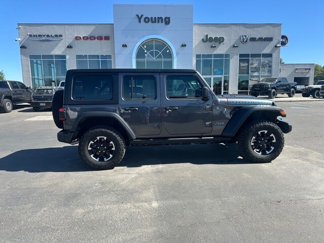 2024 Jeep Wrangler Rubicon 4xe photo 2