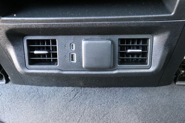 2024 GMC Sierra 1500 SLT - Photo 17