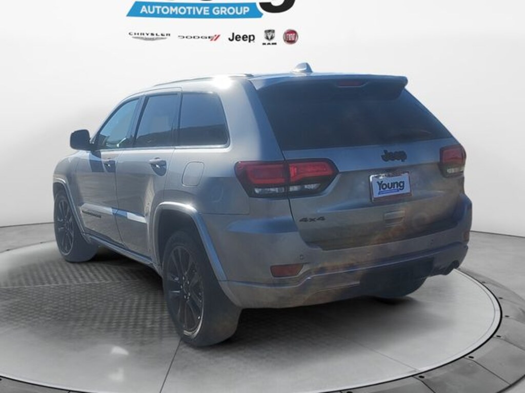 Used 2017 Jeep Grand Cherokee Laredo 4x4 SUV