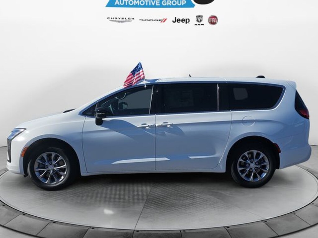 New 2027 Chrysler Pacifica SELECT AWD Passenger Van