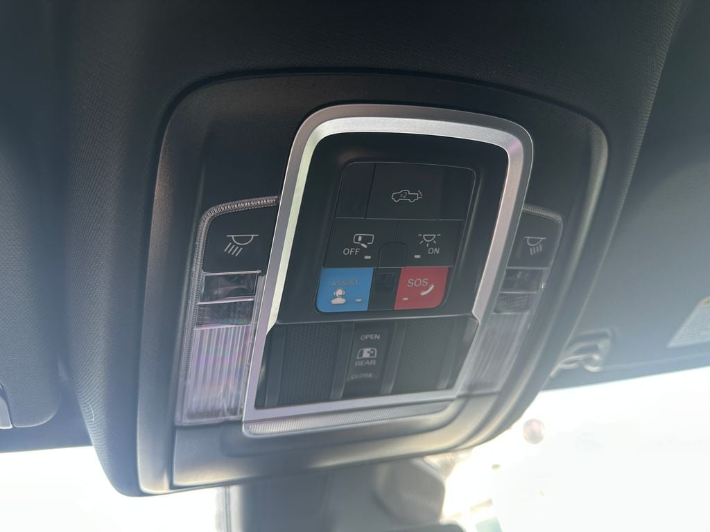 2026 RAM 1500 Laramie - Photo 23