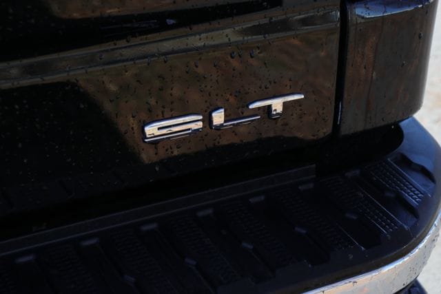2024 GMC Sierra 1500 SLT - Photo 9
