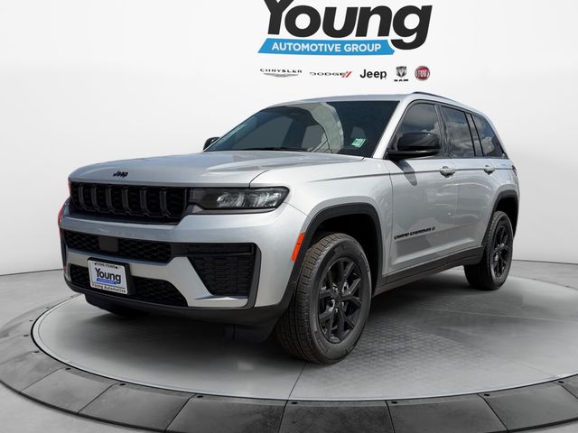2026 Jeep Grand Cherokee Laredo Altitude 4x4's photo