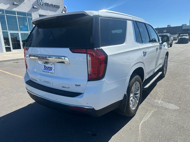 2024 Gmc Yukon SLT photo 3