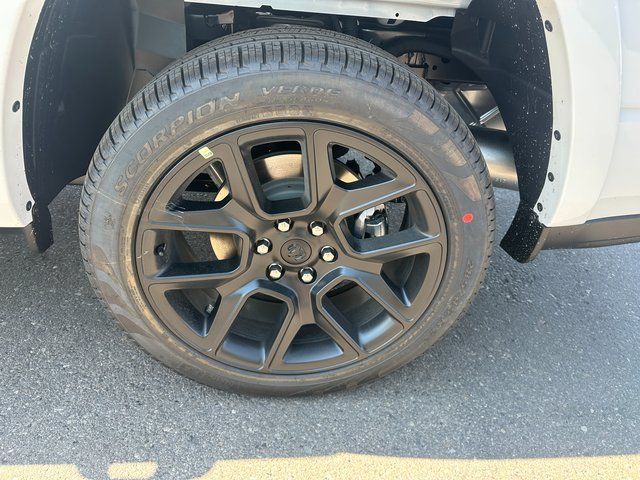 2026 RAM 1500 Laramie - Photo 10